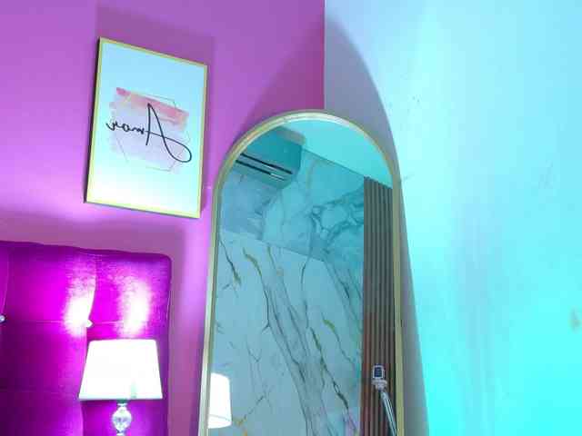 littleeemiily webcam