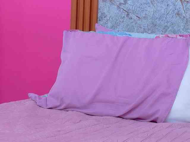 littleeemiily webcam