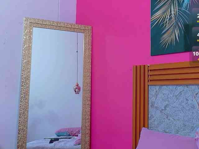 littleeemiily webcam