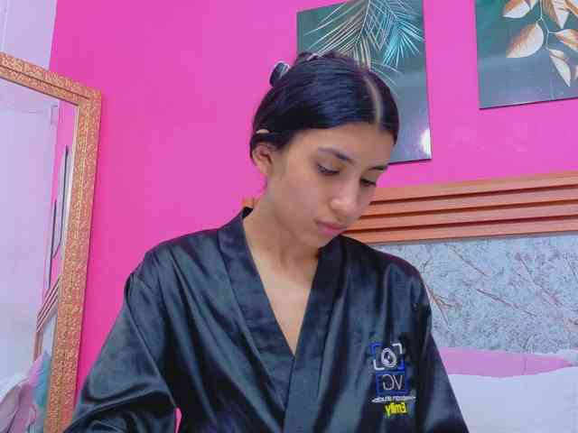 littleeemiily webcam