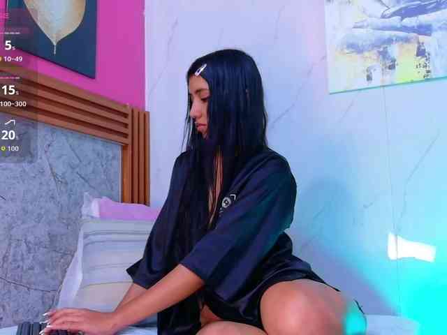 littleeemiily Live Webcam on BongaCams