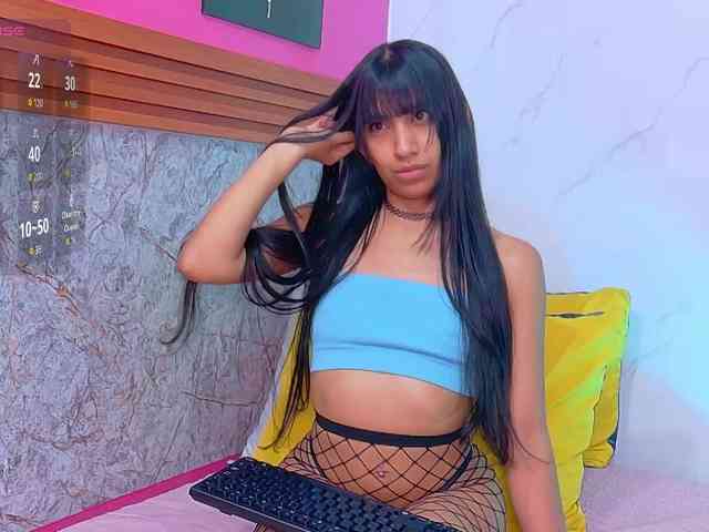 littleeemiily webcam
