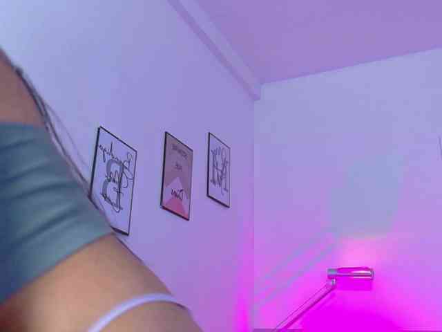littleeemiily webcam