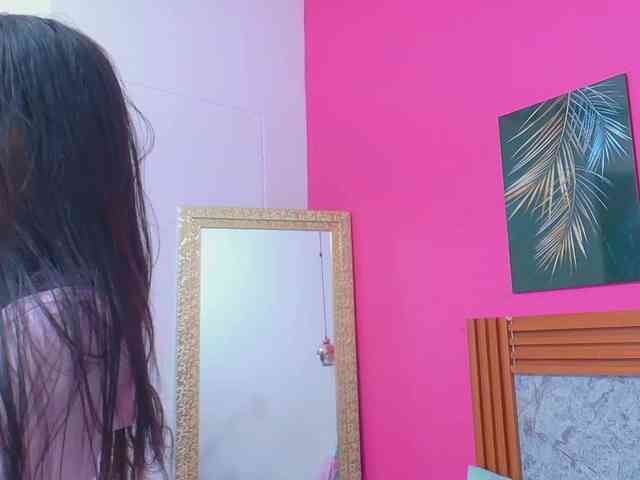 littleeemiily webcam