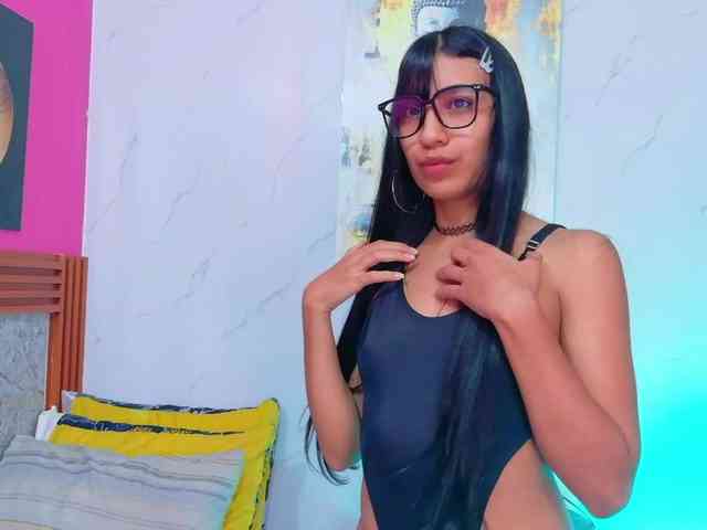 littleeemiily webcam