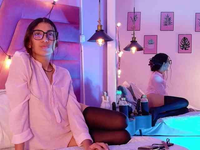 littleeemiily webcam