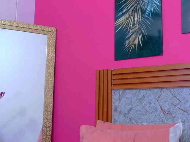 littleeemiily webcam