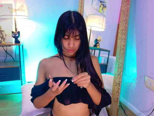 littleeemiily webcam