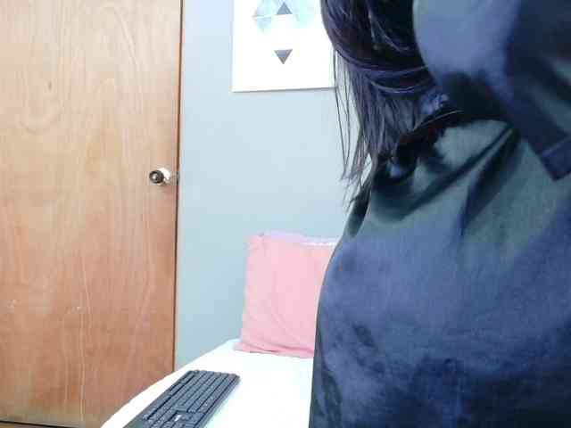 littleeemiily webcam
