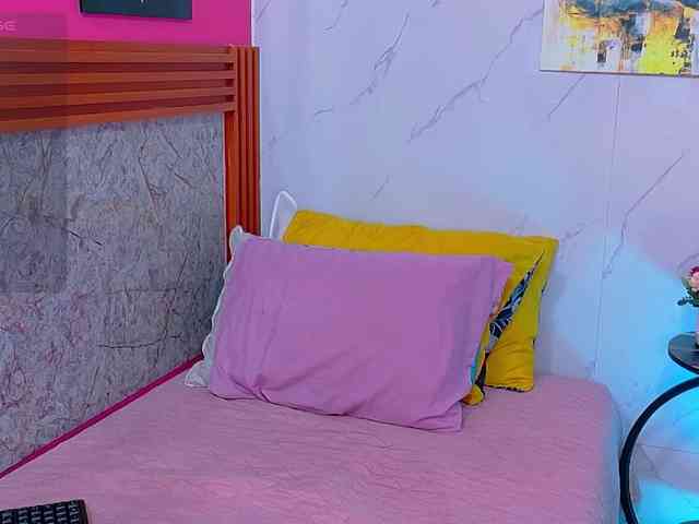 littleeemiily webcam