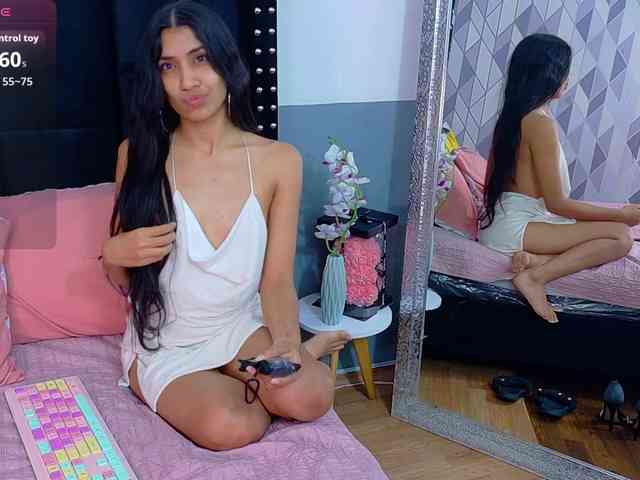 littleeemiily webcam