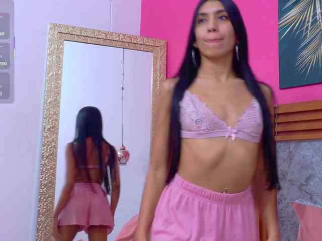 littleeemiily webcam