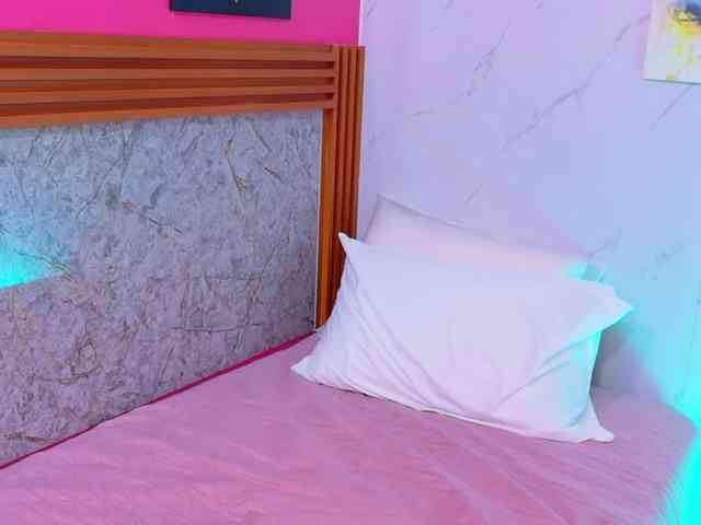littleeemiily webcam