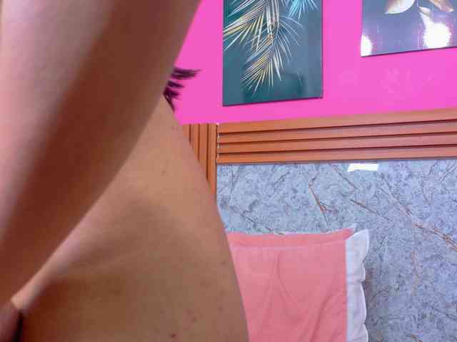 littleeemiily webcam