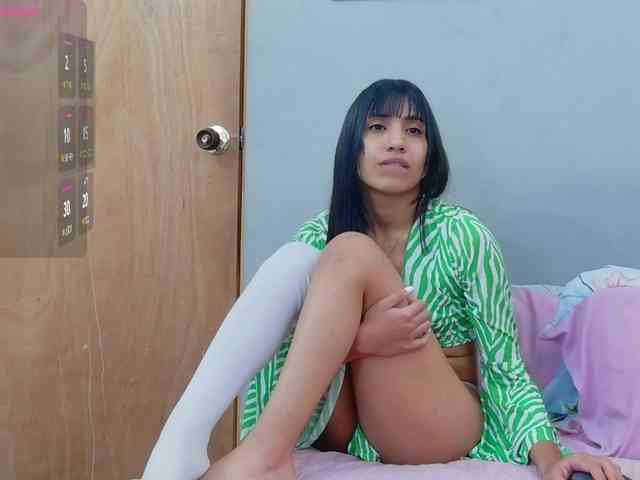 littleeemiily webcam