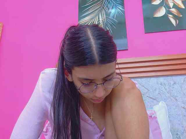 littleeemiily webcam