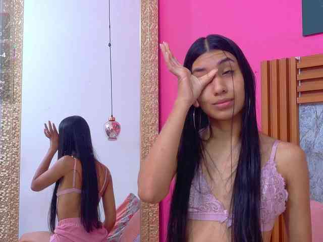 littleeemiily webcam