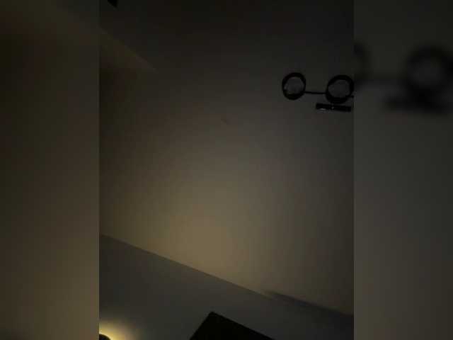ReveMignoneX live cam on BongaCams