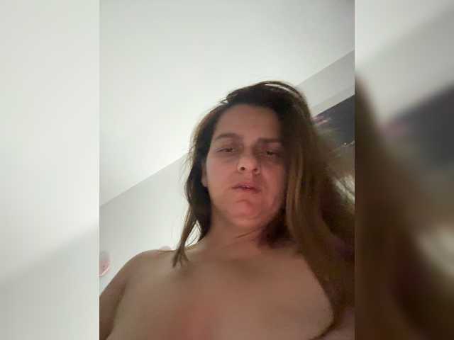 ReveMignoneX live cam on BongaCams