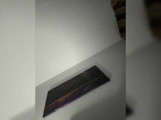 le modèle ReveMignoneX est en webcam porno dans un show sur le site bongacams, il possède les tags suivants: White/Caucasian,Brunette,Trimmed