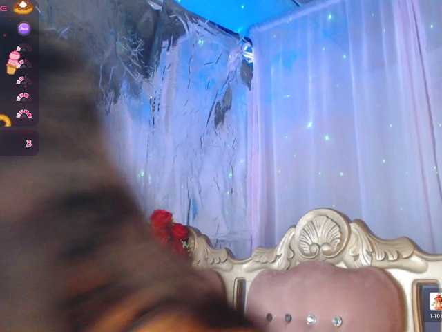 Badmommmy live cam on BongaCams