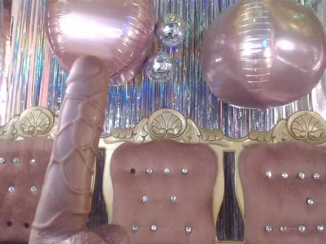 Badmommmy's BongaCams show and profile