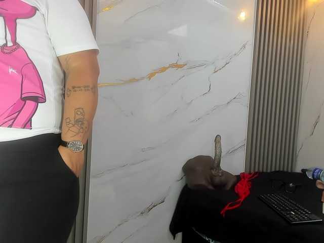 RachelleWoods69, en vivo ahora en BongaCams