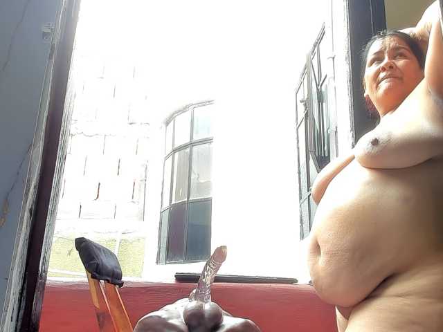 RachelleWoods69 live cam preview