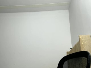 Sara_muscle's Live Webcam