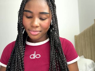 Sara_muscle's Live Webcam