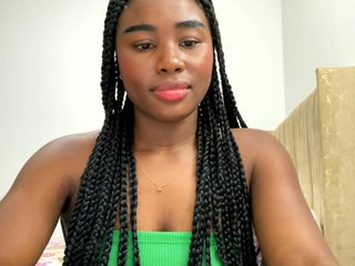 Sara_muscle's Live Webcam