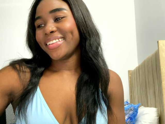 Sara_muscle live webcam show