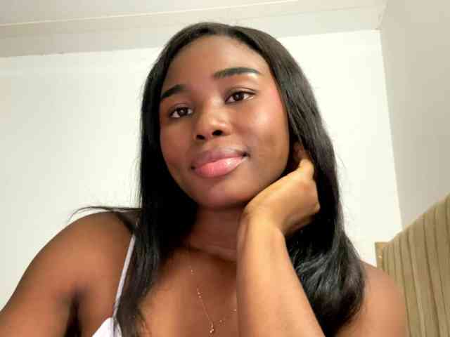 Sara_muscle webcam