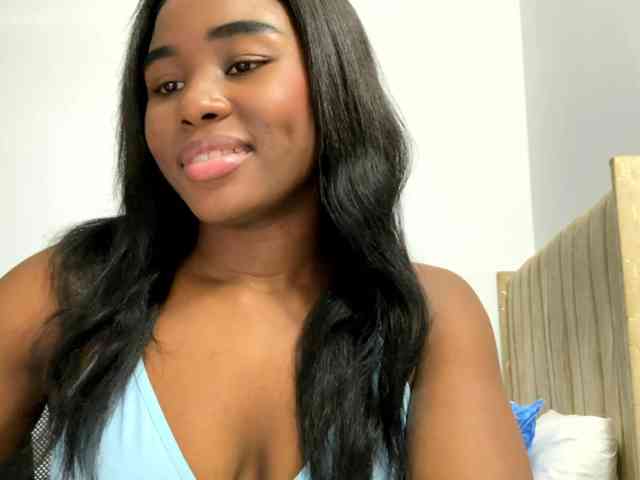 Sara_muscle webcam