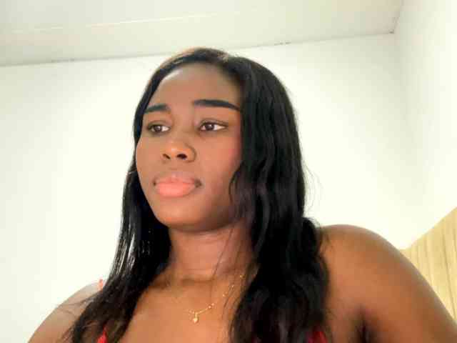 Sara_muscle webcam