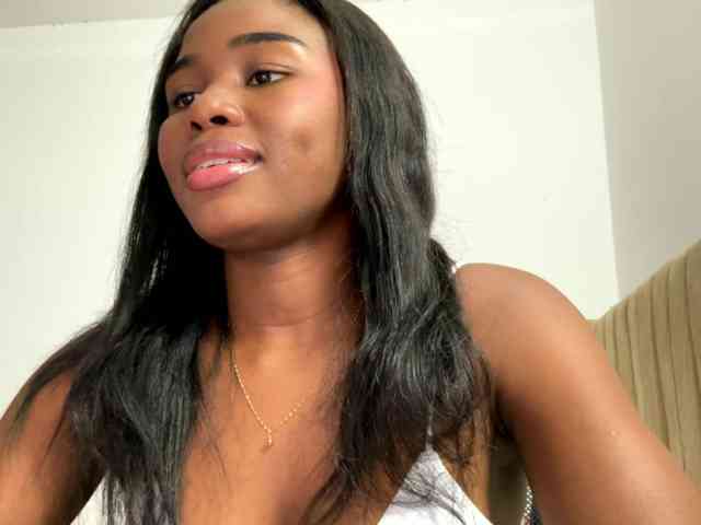 Sara_muscle webcam