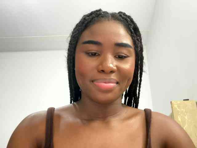 Sara_muscle webcam