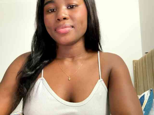 Sara_muscle webcam