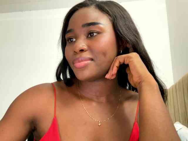 Sara_muscle webcam