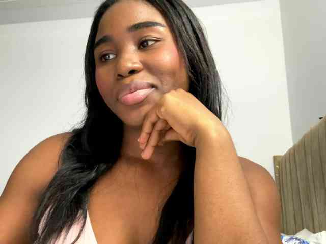 Sara_muscle webcam