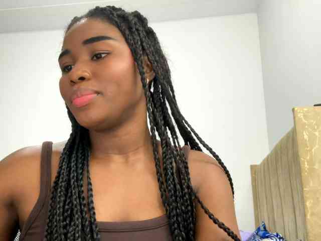 Sara_muscle webcam