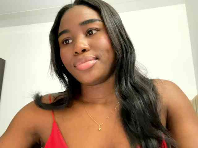 Sara_muscle webcam
