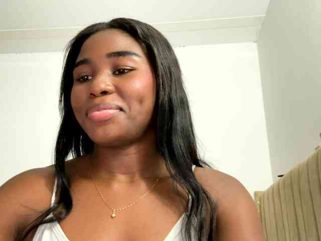Sara_muscle webcam