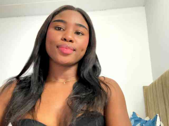 Sara_muscle webcam