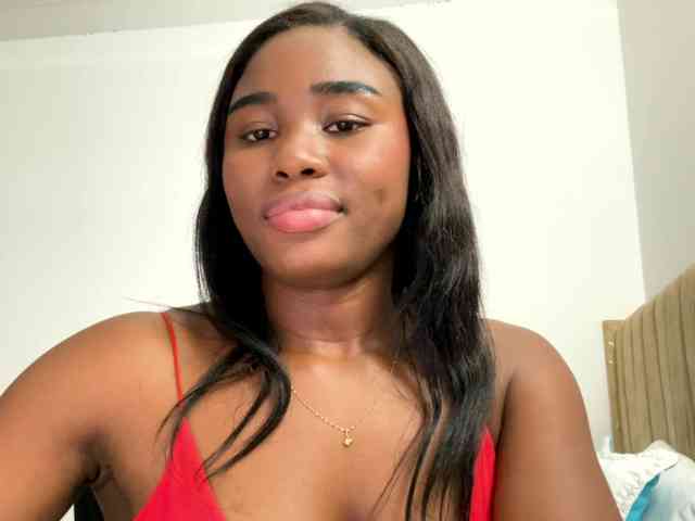 Sara_muscle webcam