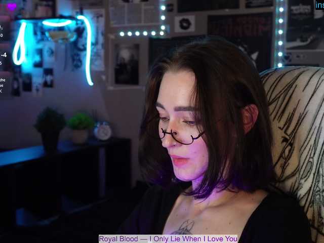 _OKAK_ live cam preview