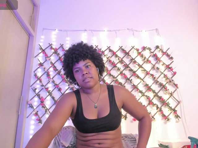 naughtyebonyy live cam on BongaCams