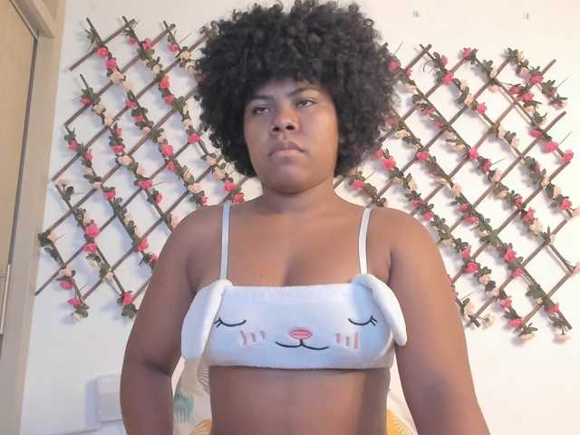 naughtyebonyy live cam on BongaCams