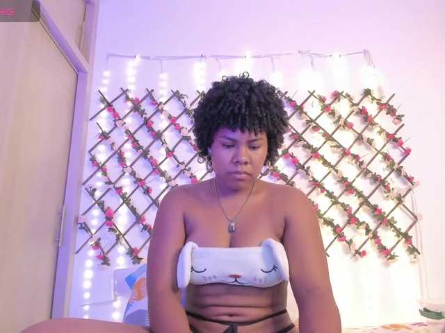 naughtyebonyy live cam on BongaCams