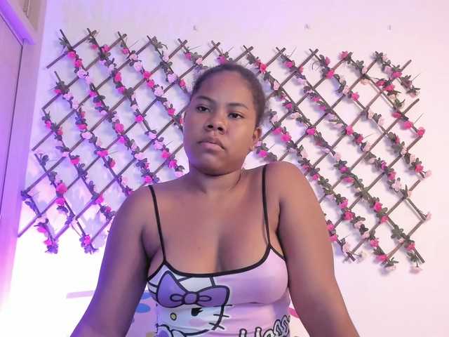 naughtyebonyy live cam on BongaCams